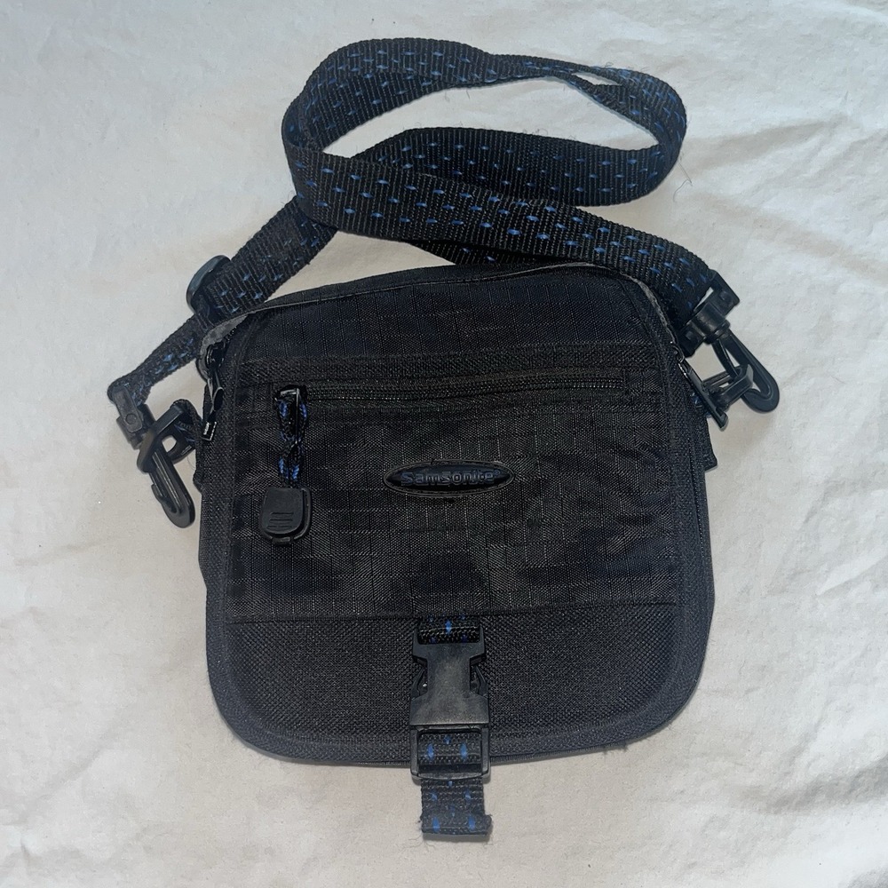 Samsonite Small Black Padded Camera‎ Bag Case Strap & Several Compartments